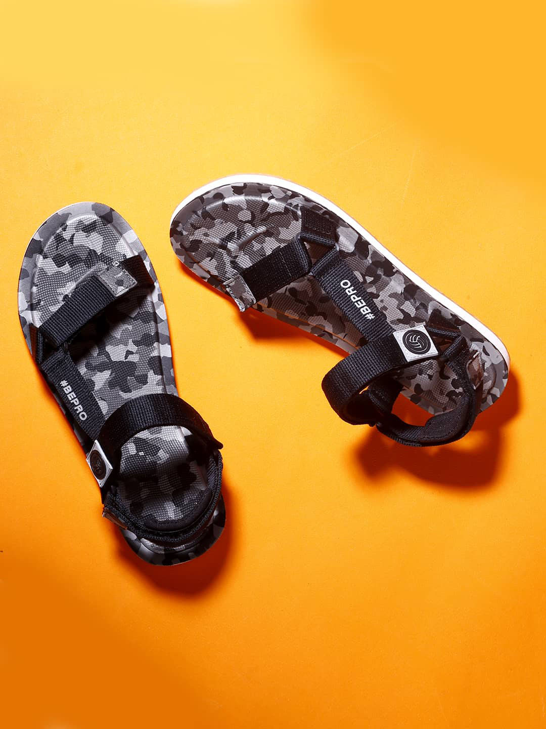 Bacca Bucci 'CamoStride NomadPro' Adventure Sandals - Robust All-Terrain Grip, Tailored Hook-and-Loop Fit, Ergonomic Comfort Design