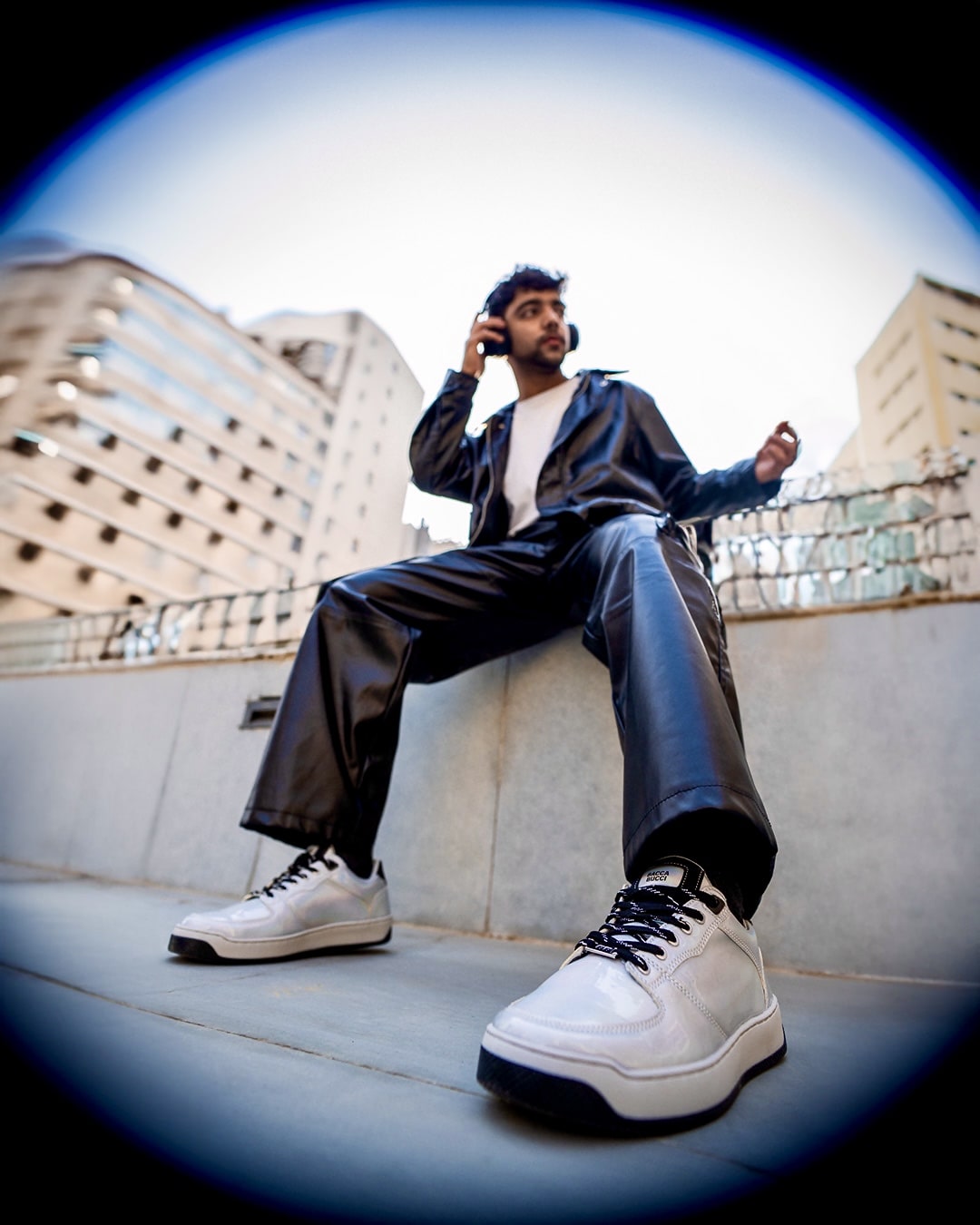 Bacca Bucci Mutliverse 2.0 Shimmering Silver Streak Low-Top Dance Sensation Sneakers