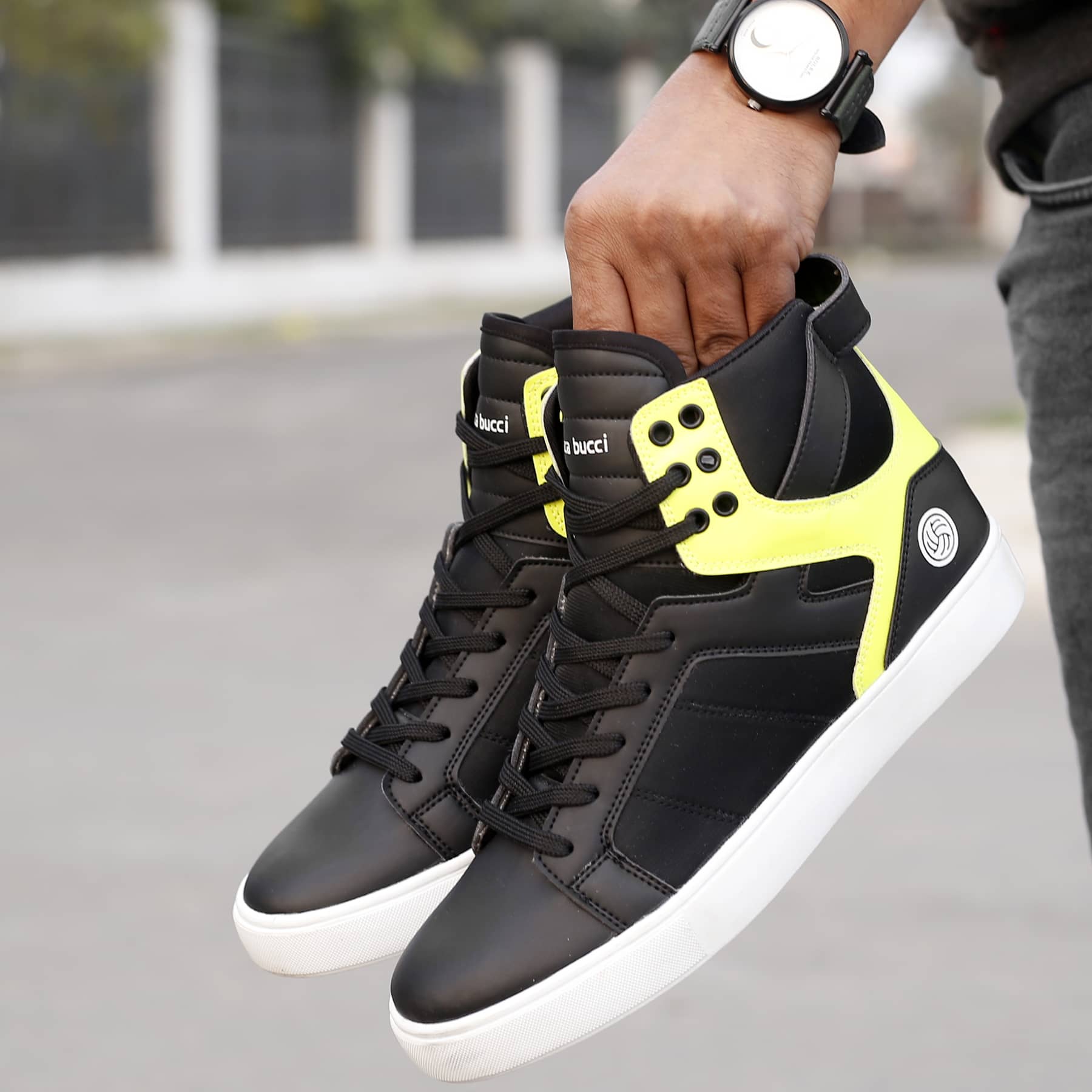 sneakers for men black
