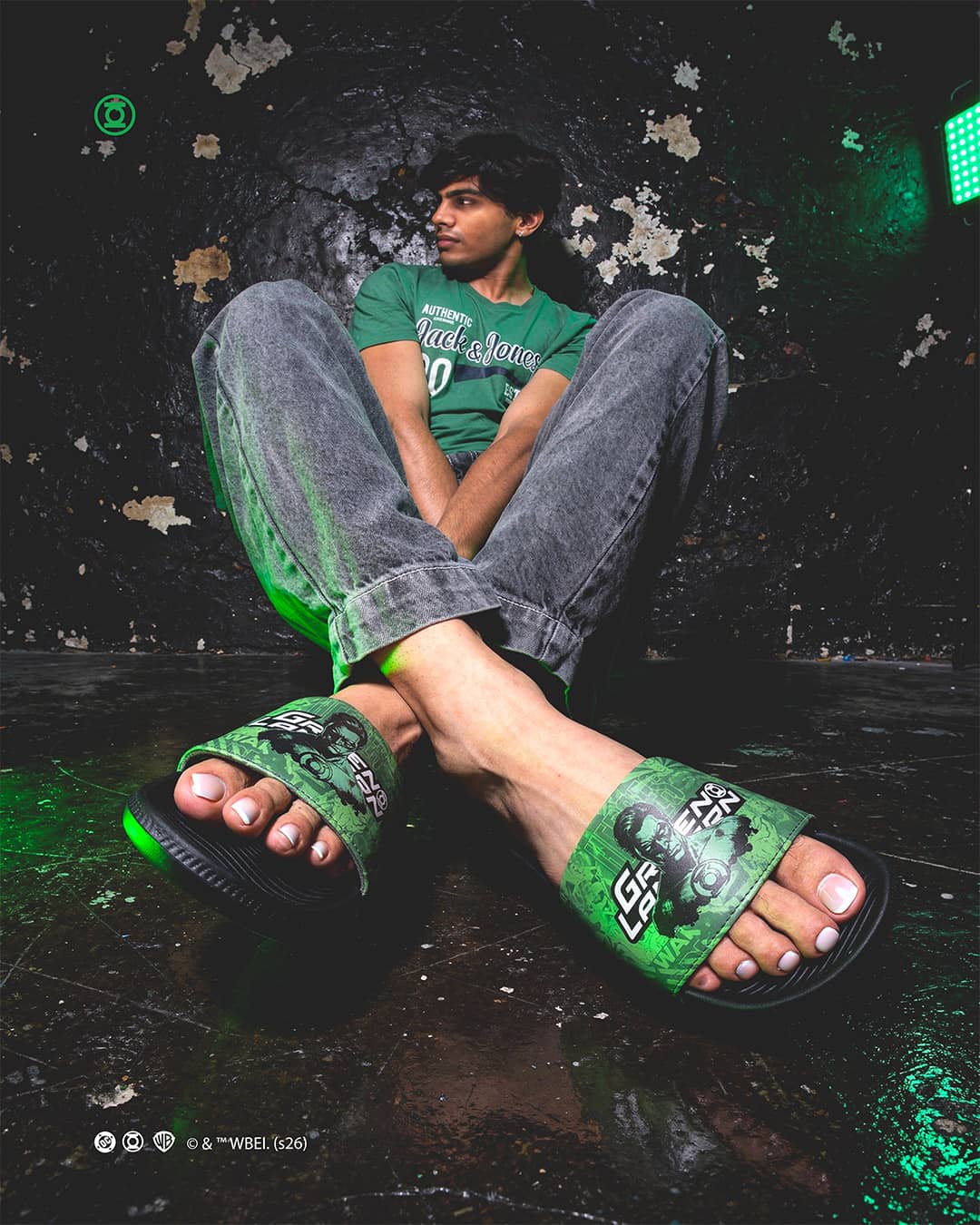 Heroes Who Dare – DC Superhero Slides