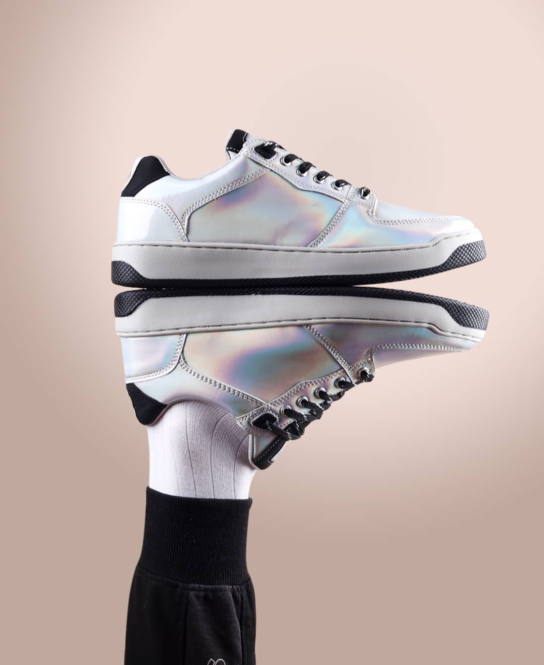 Bacca Bucci Mutliverse 2.0 Shimmering Silver Streak Low-Top Dance Sensation Sneakers