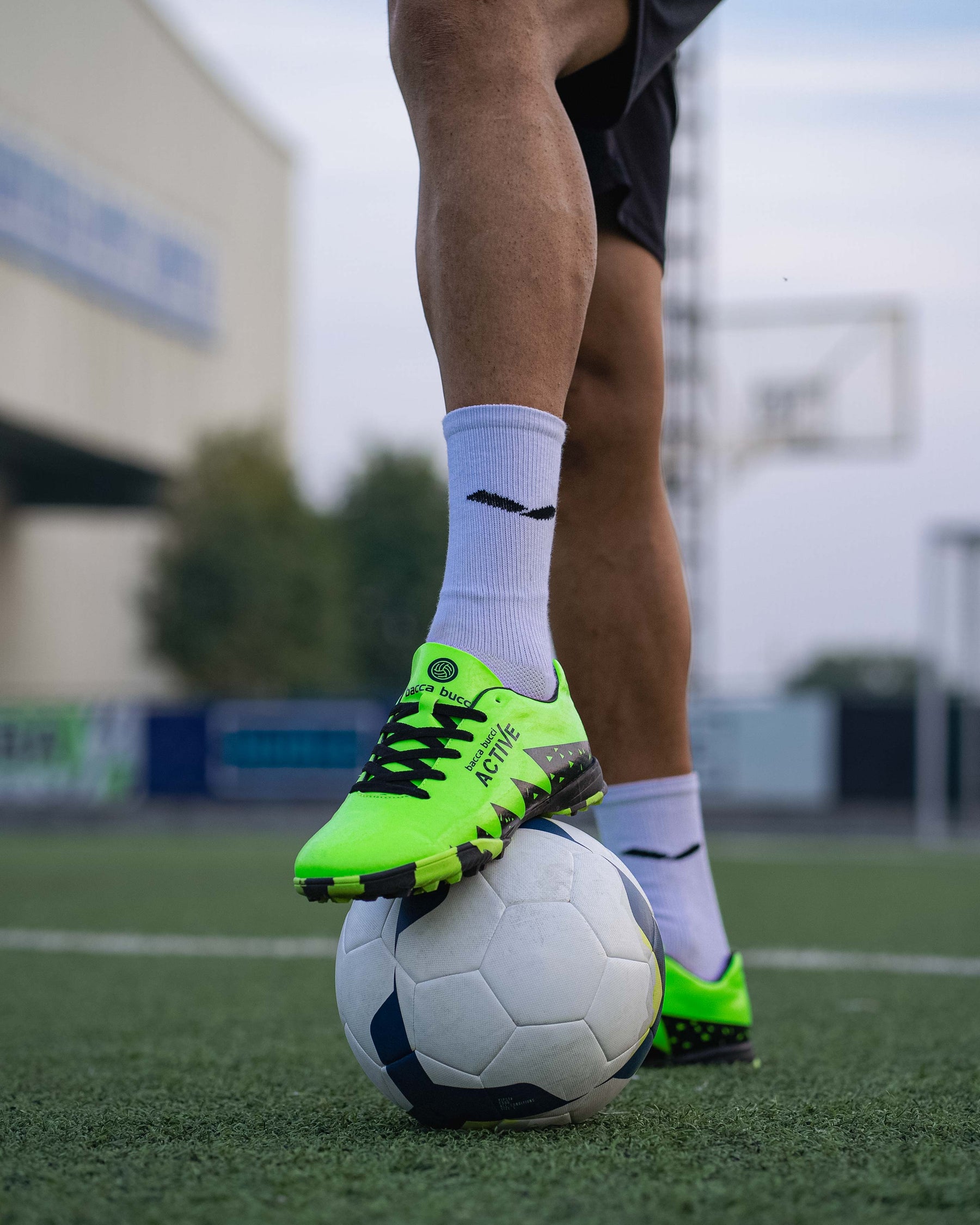 Bacca Bucci Neon Strike Pro Futsal Shoes – High-Performance Indoor Soccer Footwear