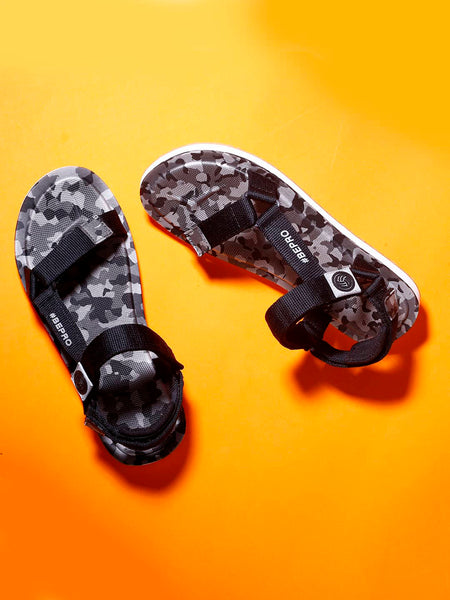 Bacca Bucci 'CamoStride NomadPro' Adventure Sandals - Robust All-Terrain Grip, Tailored Hook-and-Loop Fit, Ergonomic Comfort Design