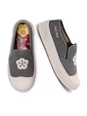 Bacca Bucci Kawaii Sakura Slip-On Sneakers