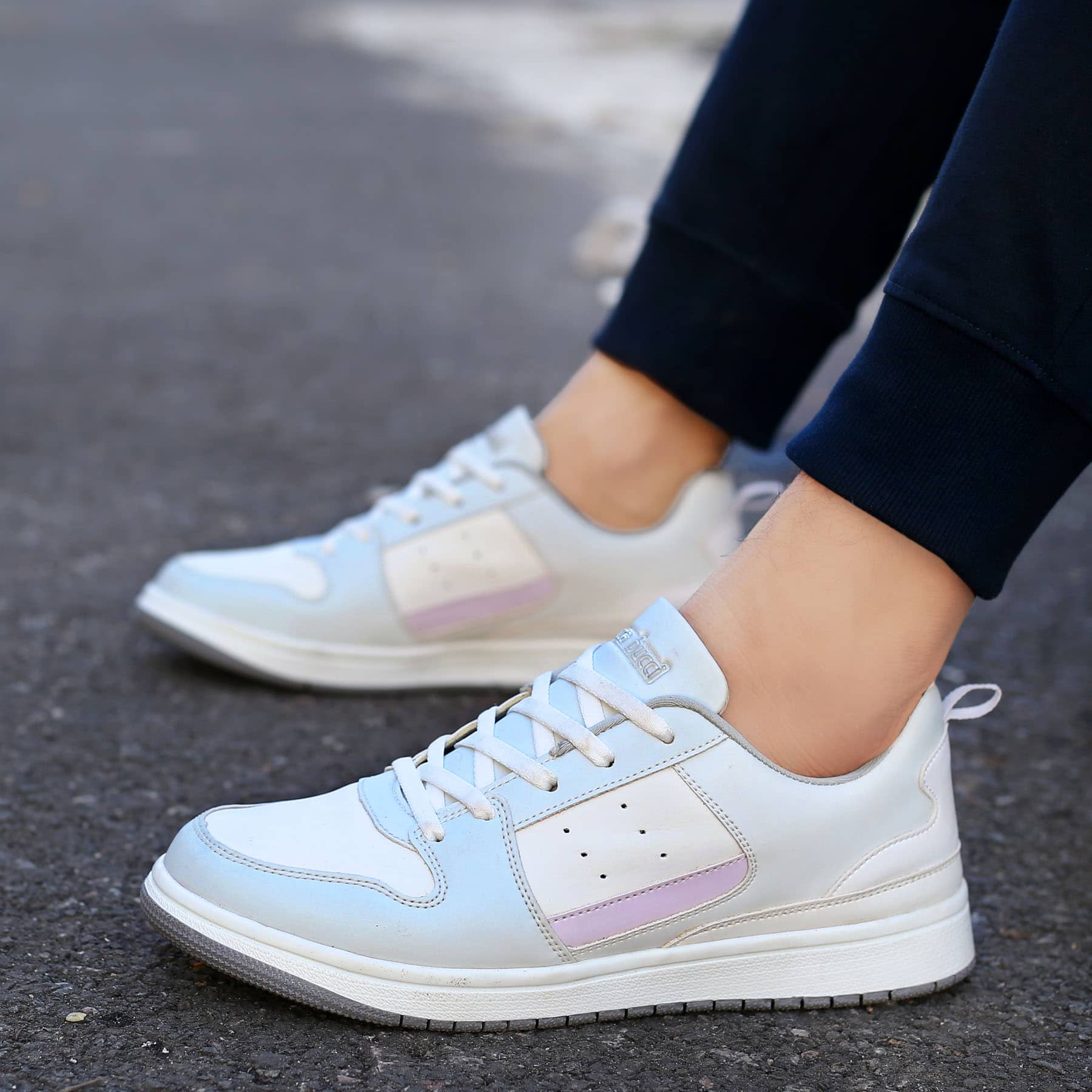 Casual White Sneaker Colour Changing Shoes