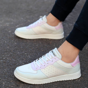 Shoes that changes its color sneakers